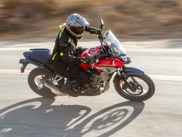 Well-balanced mid-displacement adventure motorcycle - Honda CB500X