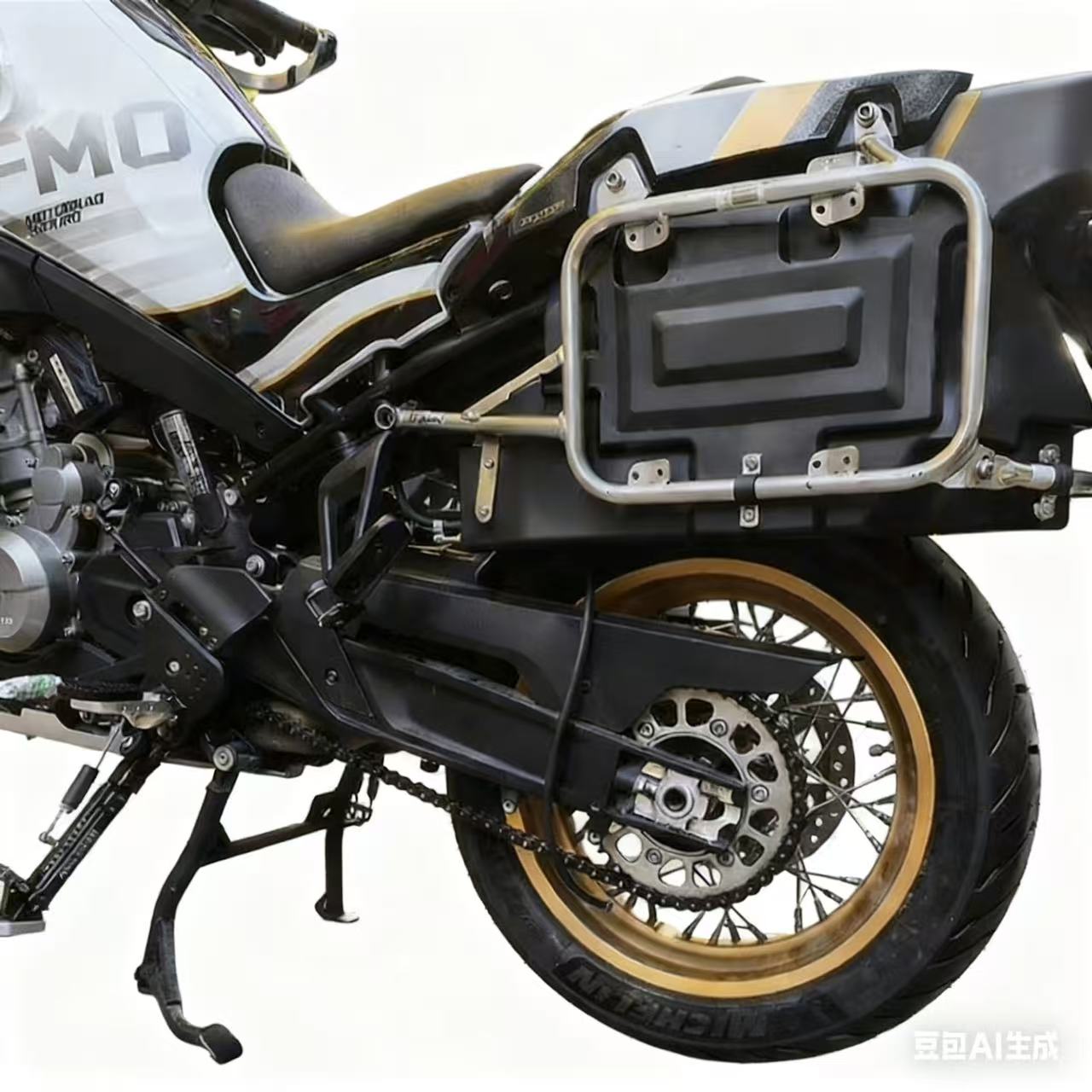 CFMOTO  Auxiliary Fuel Tank Made of PE Material for CFMoto MT800. 9L Spare Fuel Tank. CFMtoto MT700, CFMoto MT450, Pleaes contact us first.